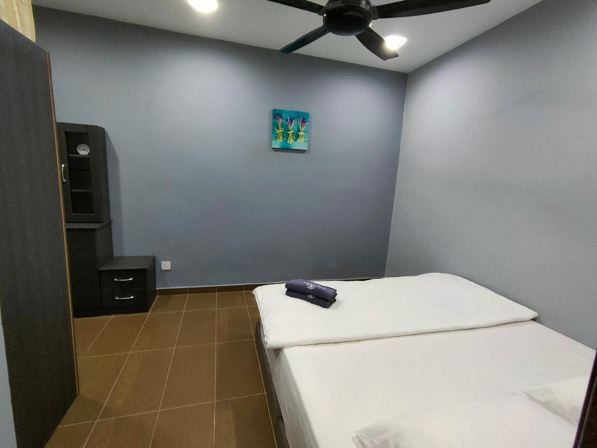 Three-Bedroom House At Tyara Homestay Sunway Petaling Jaya Eksteriør billede
