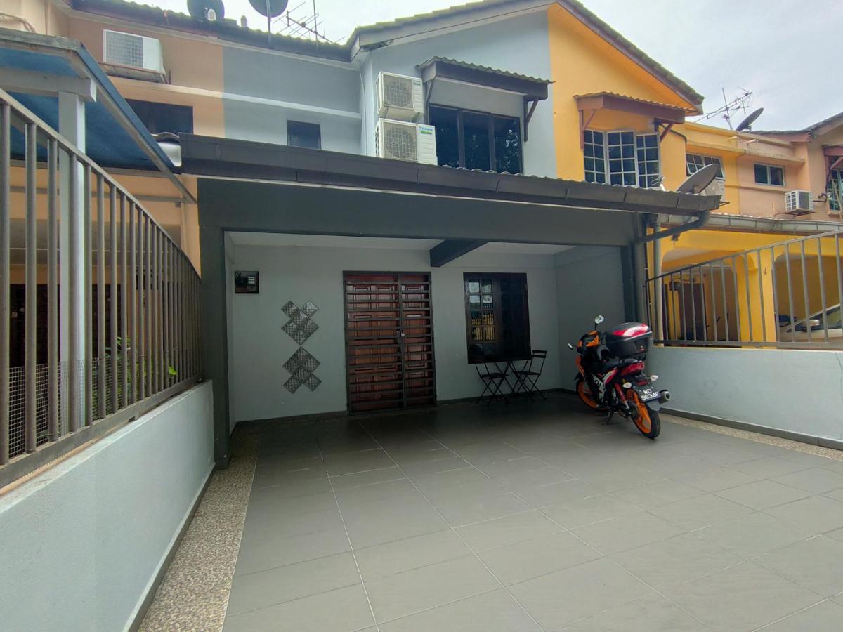 Three-Bedroom House At Tyara Homestay Sunway Petaling Jaya Eksteriør billede